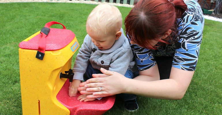 Kiddisynk Xtra mobile hand washing sinks