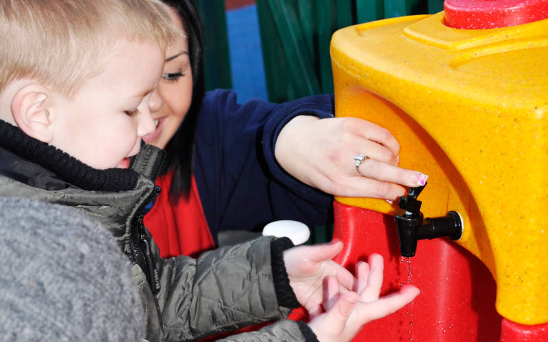 43% of children have to be reminded to wash hands before eating says report